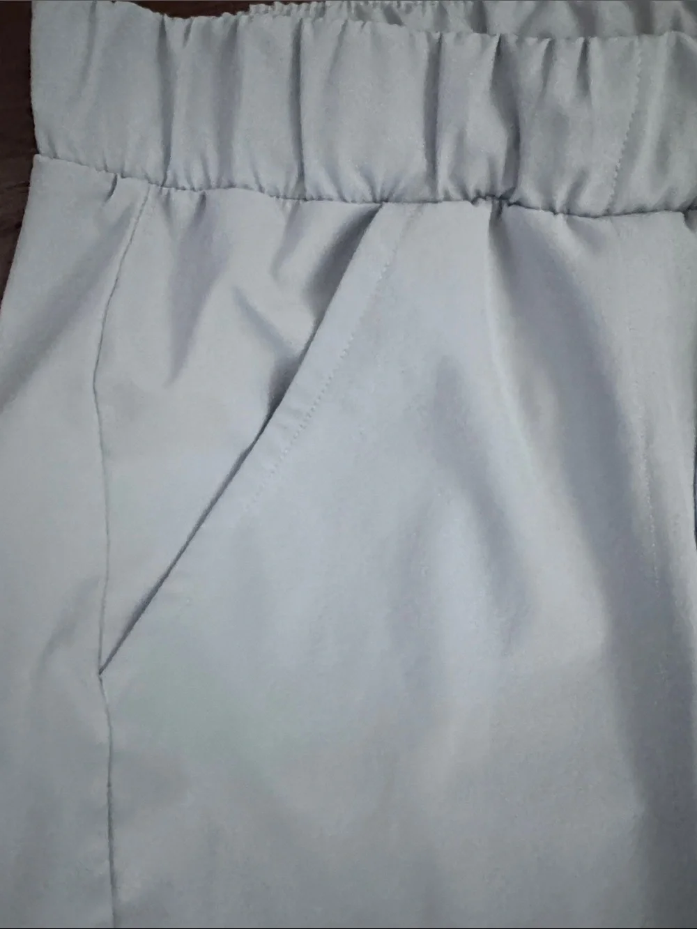 Women's UNDER ARMOUR Ankle Light Gray Drawstring Jogger Pants